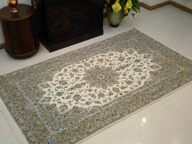 ペルシア絨毯　カシャーン産